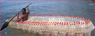 将塑料瓶回收成渔民的独木舟