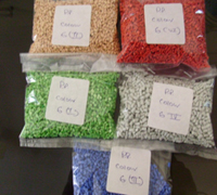 各种颜色的聚丙烯回收颗粒