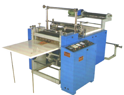 Micro Processor Controlled Bottom Sealing and Cutting Machine