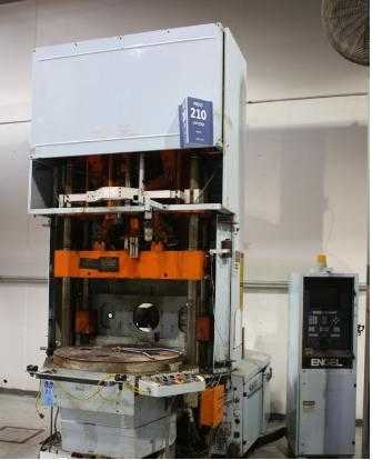 Engel ES330/150 Ton Vertical Rotary Table Type Injection Moulding Machine
